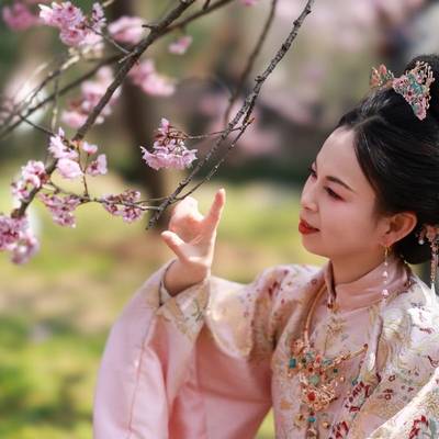 汉服模特