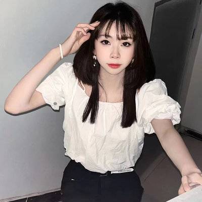 黑白模特