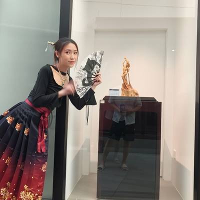 黑白模特
