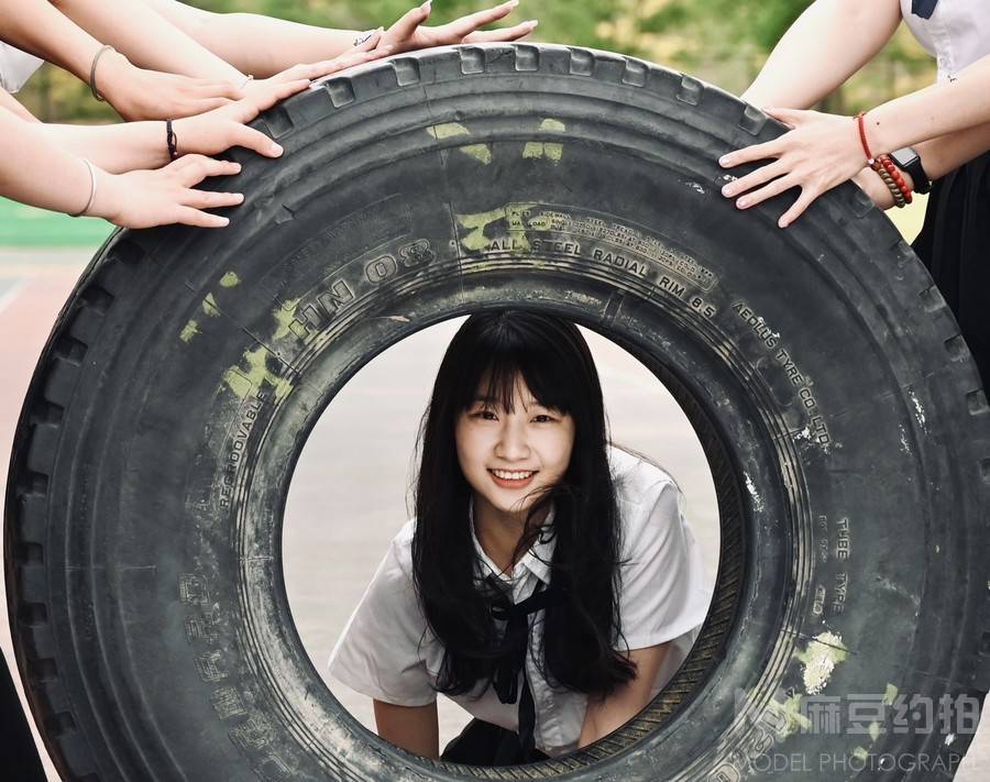 校园模特
