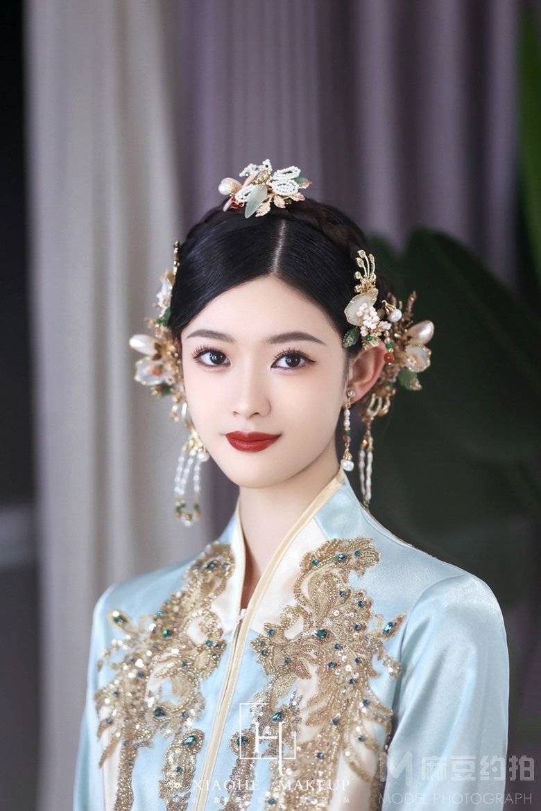 清新模特