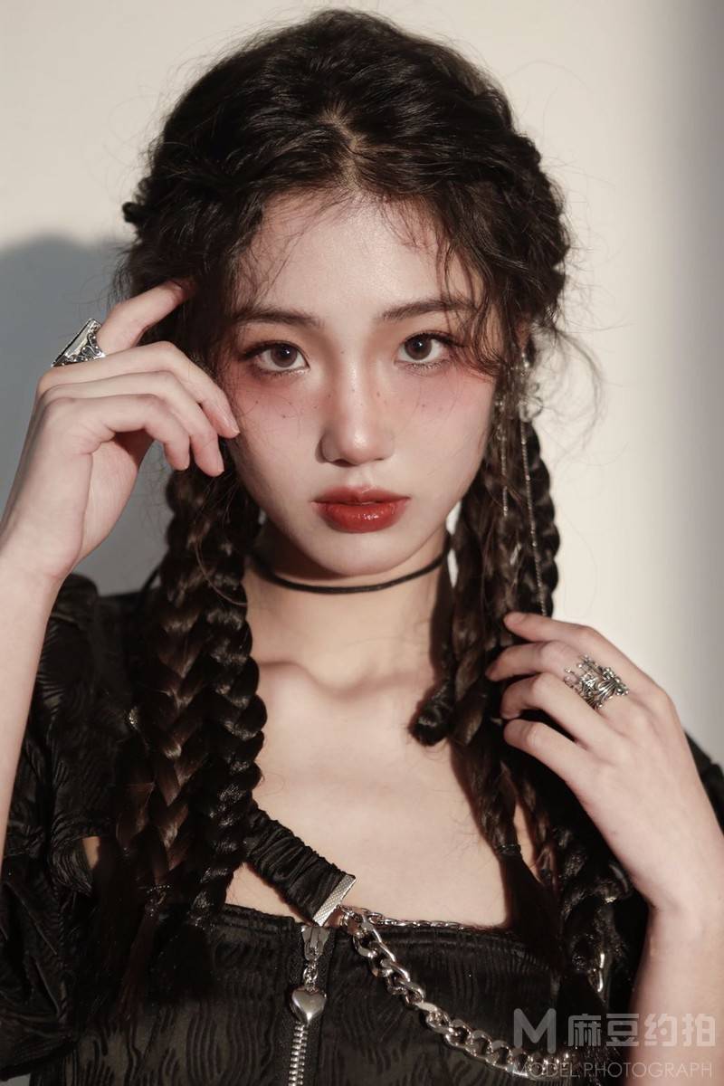 妆容模特