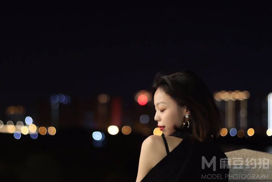 夜景模特