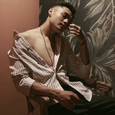 黑白模特
