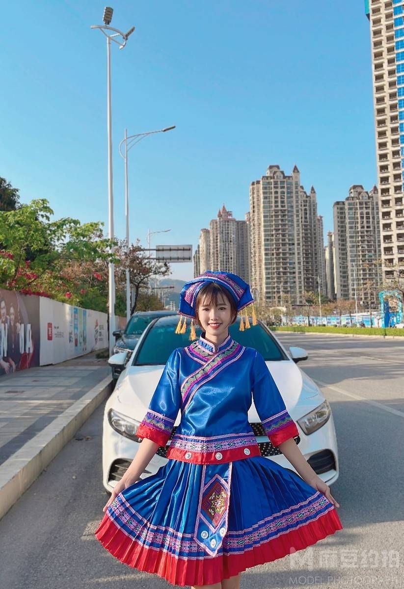 校园模特