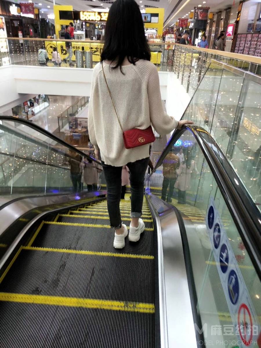 纪实模特
