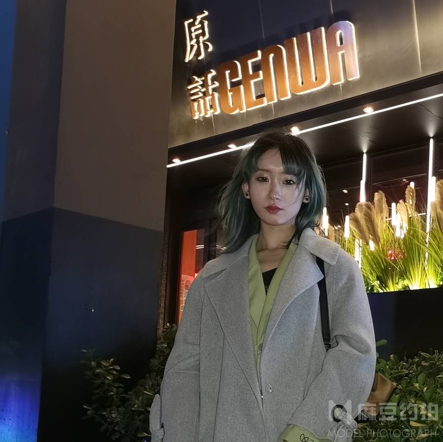 妆容模特