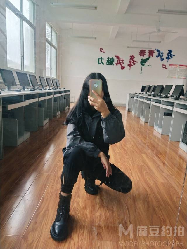 暗黑模特
