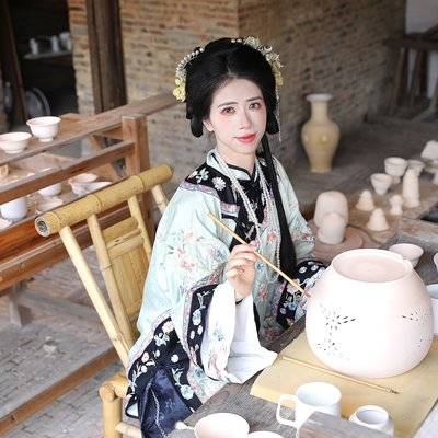 汉服模特