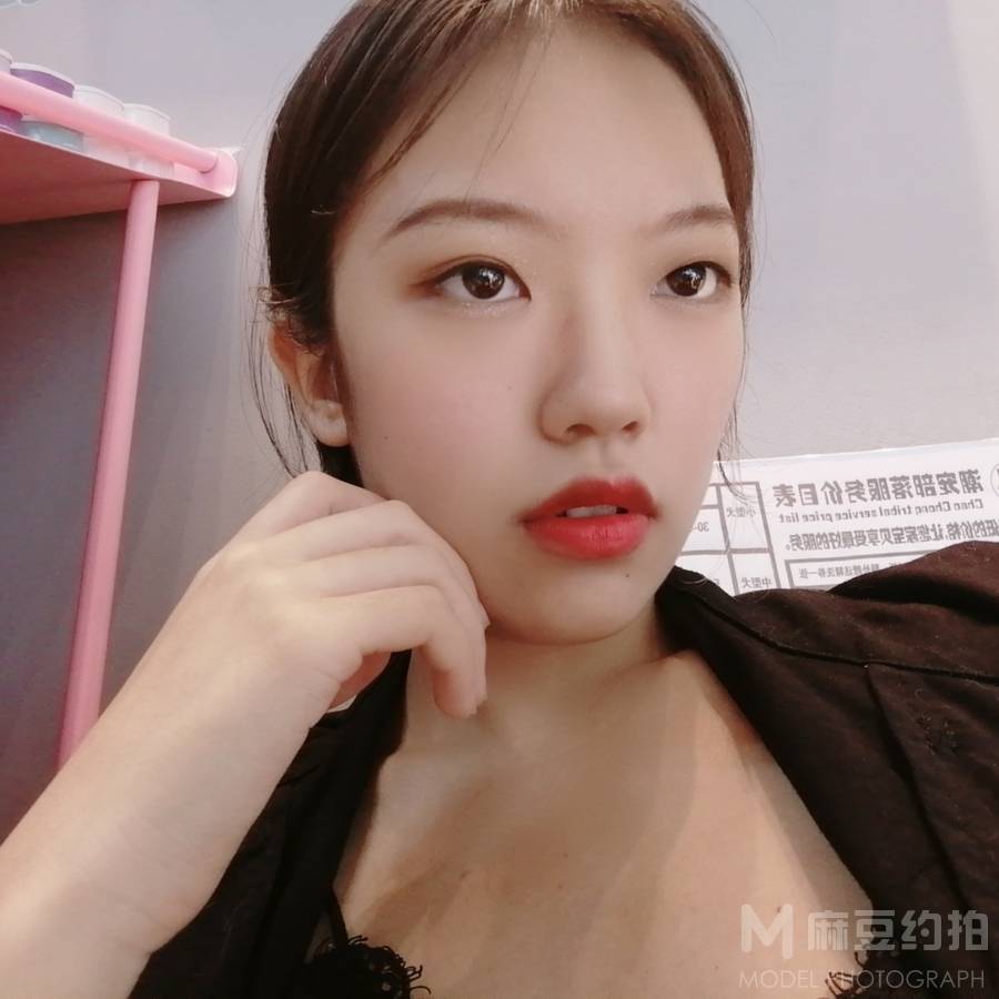 纪实模特