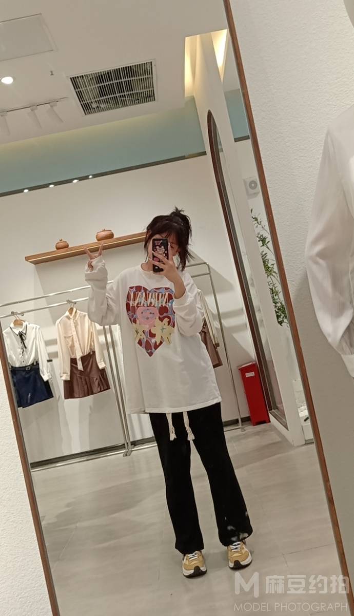 清新模特