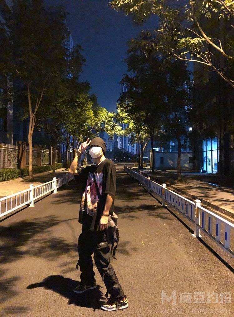 夜景模特