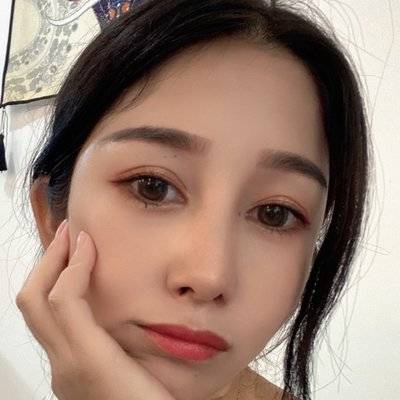黑白模特