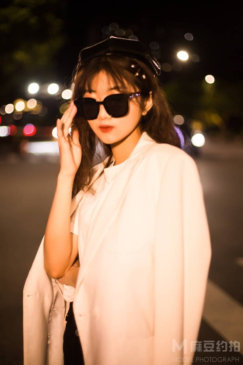 夜景模特