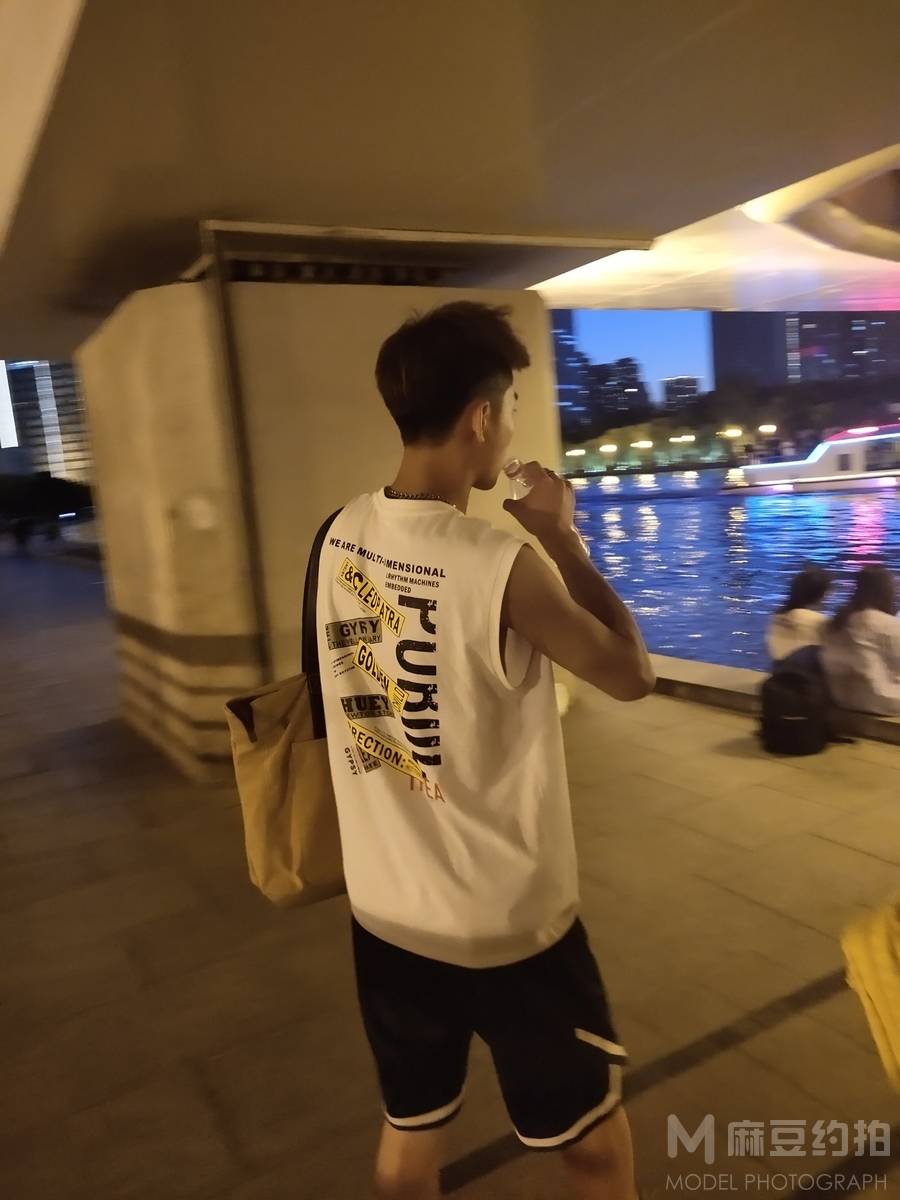 情侣模特