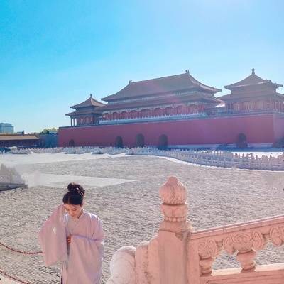 汉服模特