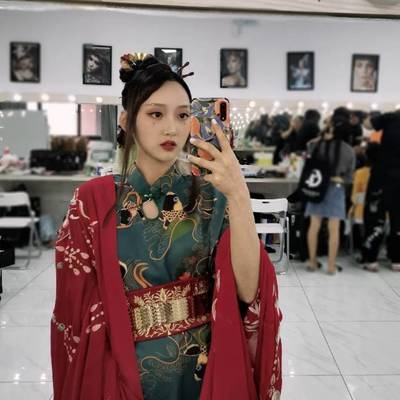 妆容模特