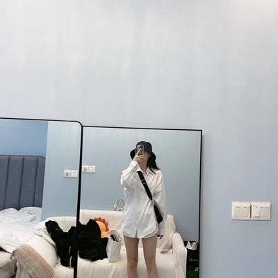 黑白模特