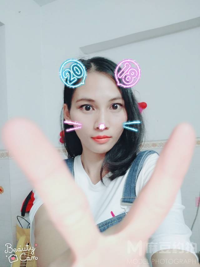 校园模特
