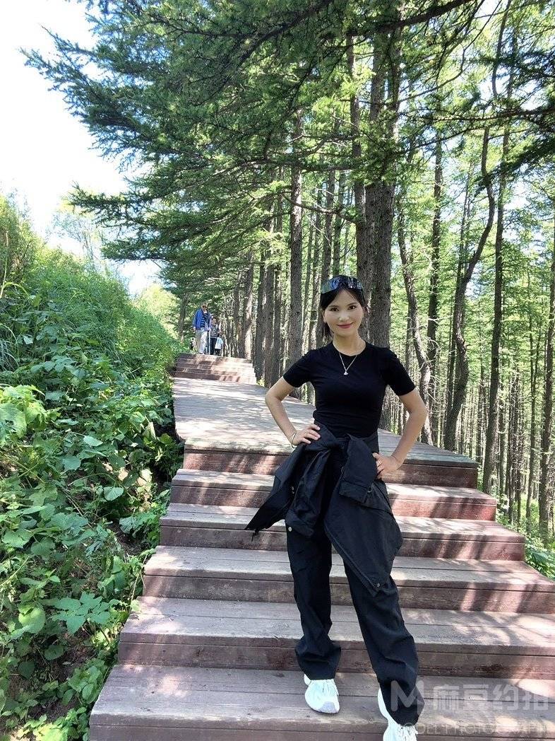 校园模特