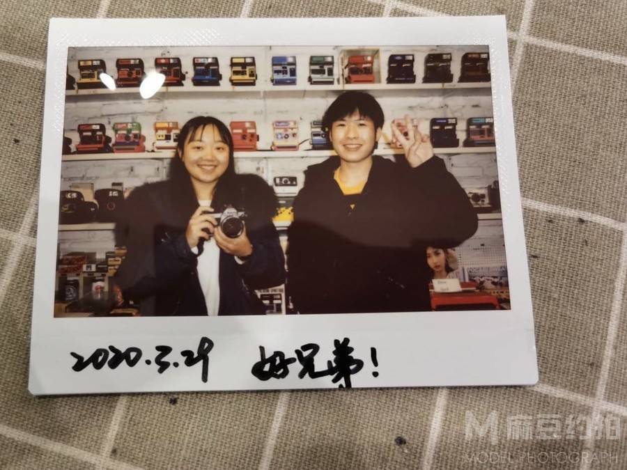 胶片模特