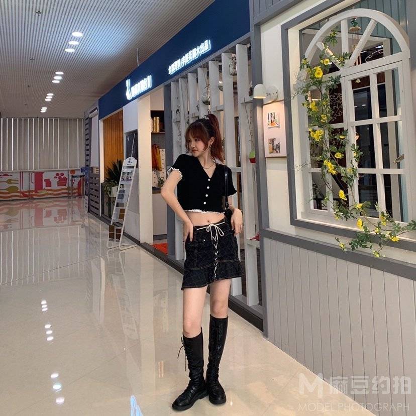 校园模特