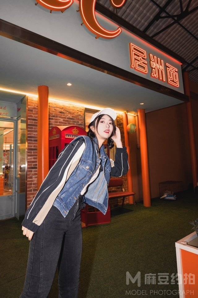 胶片模特