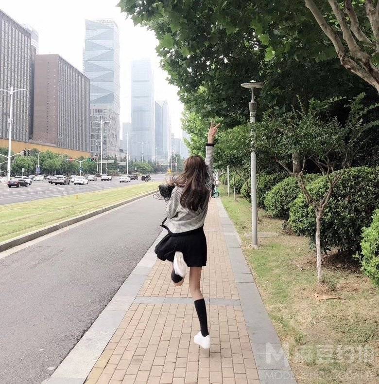 校园模特