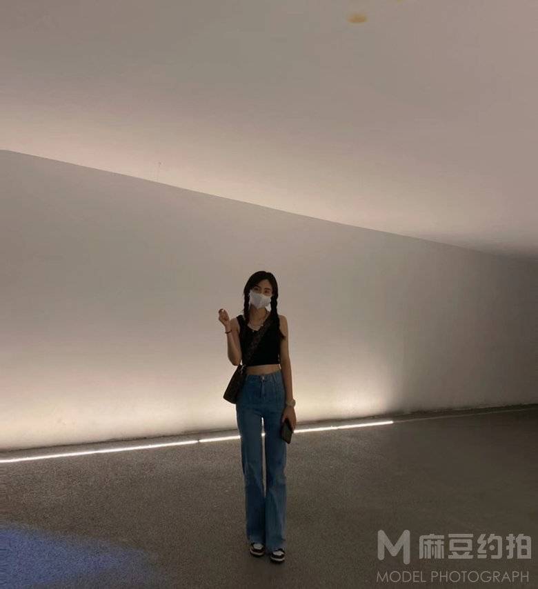胶片模特