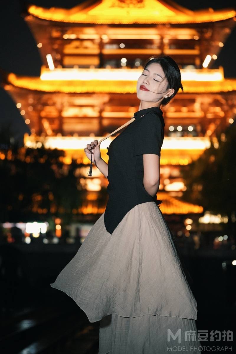 夜景模特