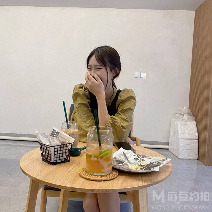 纪实模特