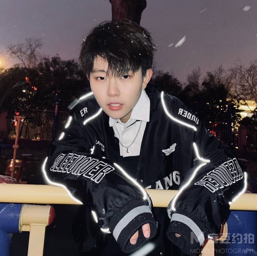 暗黑模特
