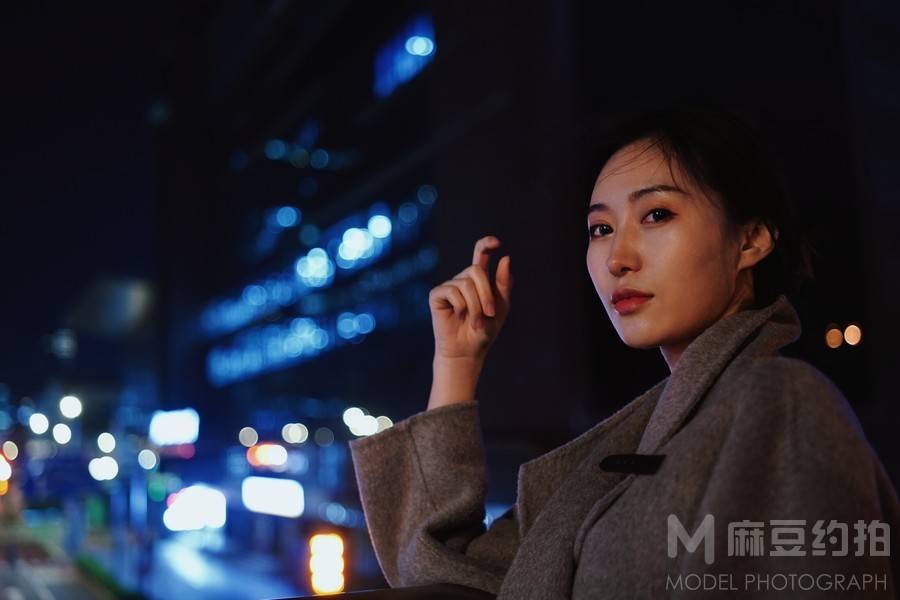 情绪模特