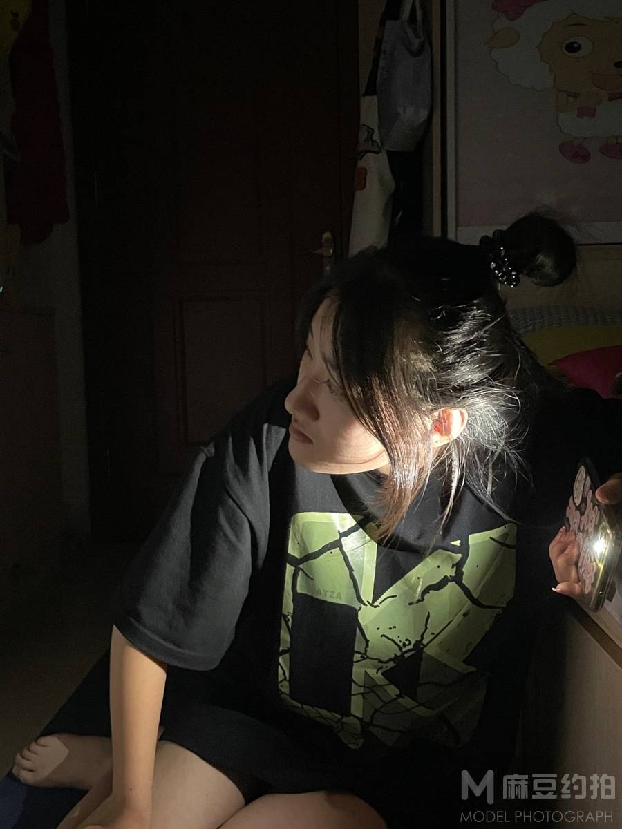 胶片模特