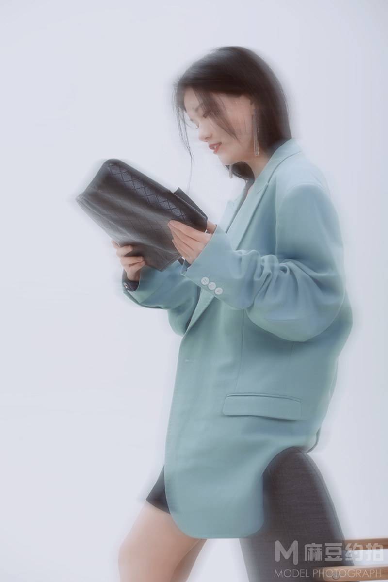 黑白模特
