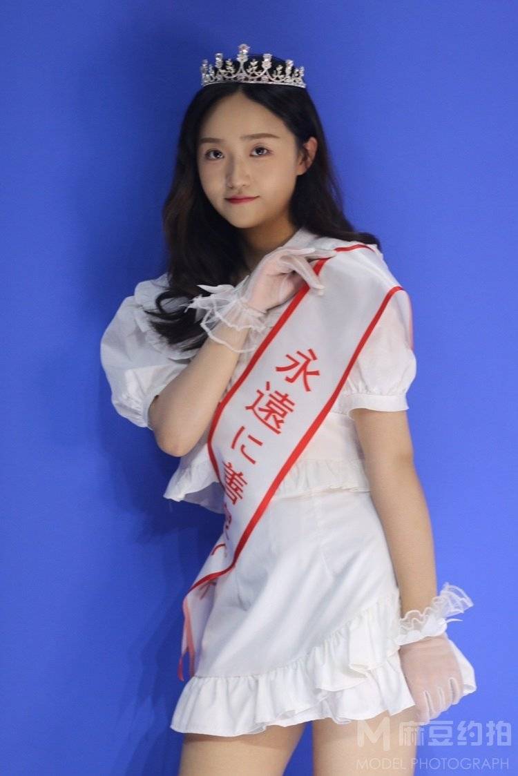 胶片模特