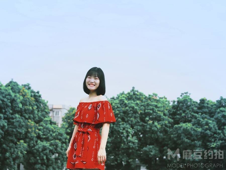 校园模特