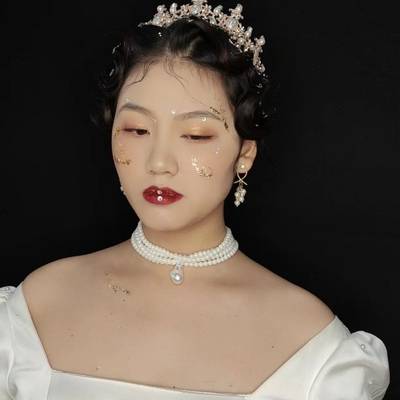 妆容模特