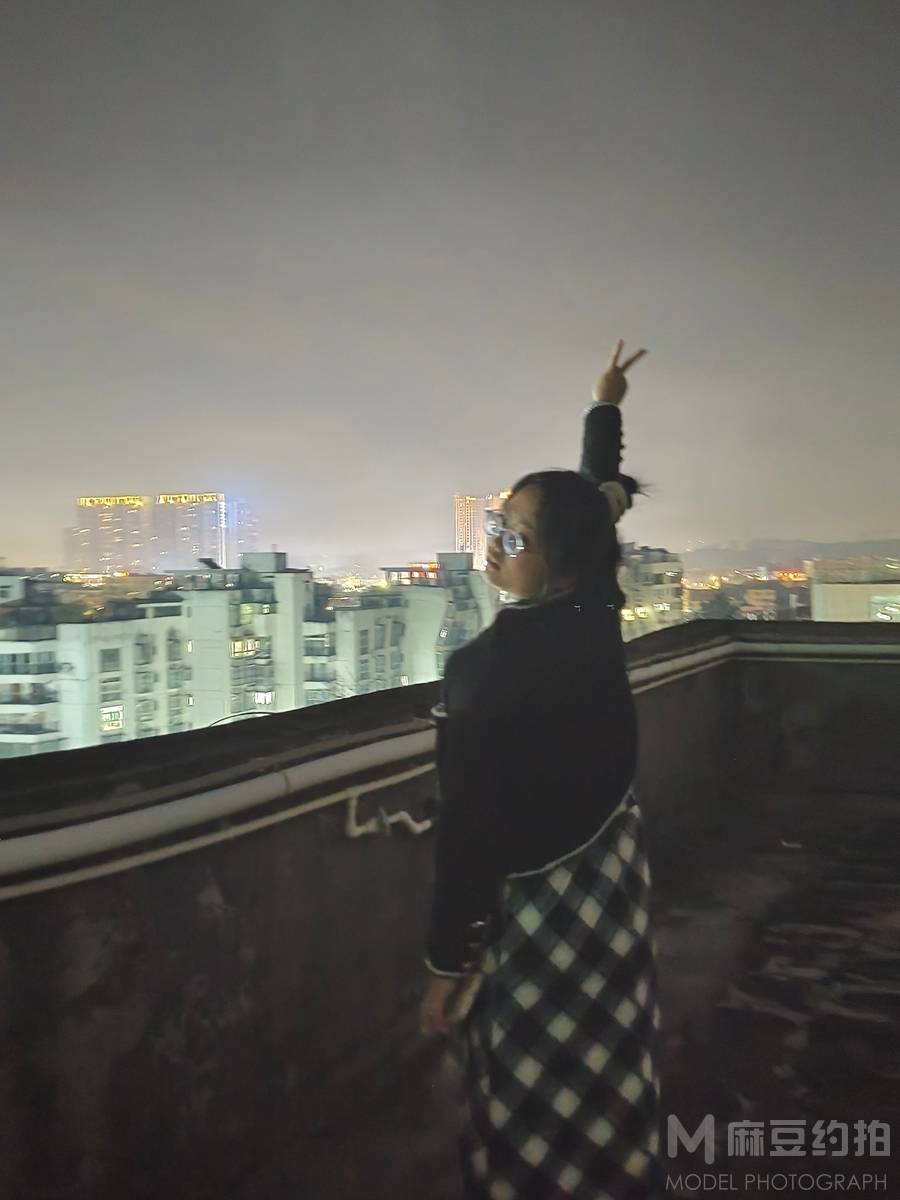 清新模特