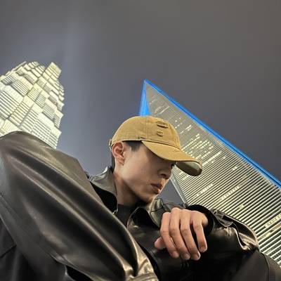 黑白模特