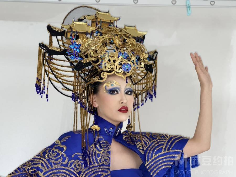 妆容模特