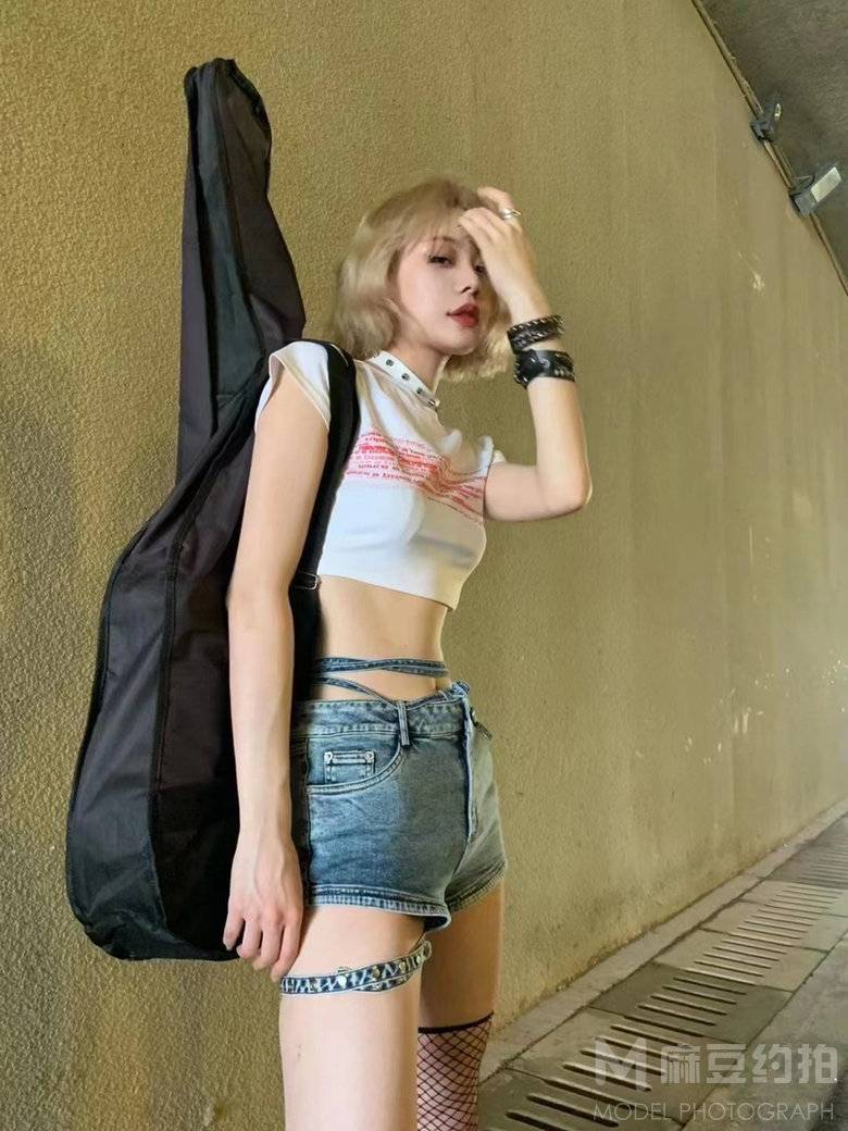 妆容模特