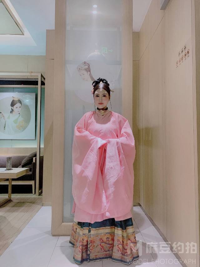 民国模特