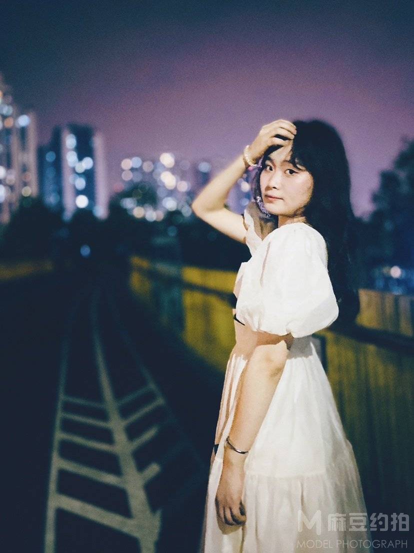 纪实模特