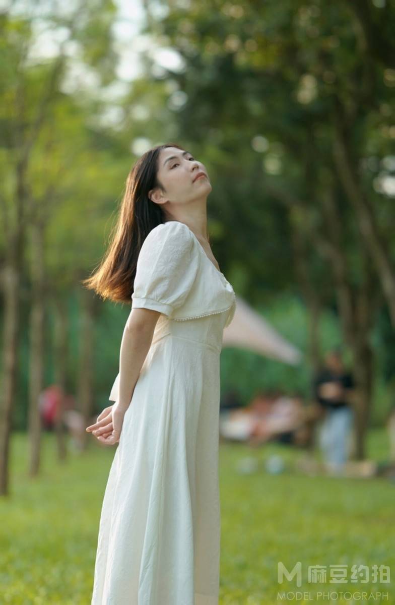 清新模特
