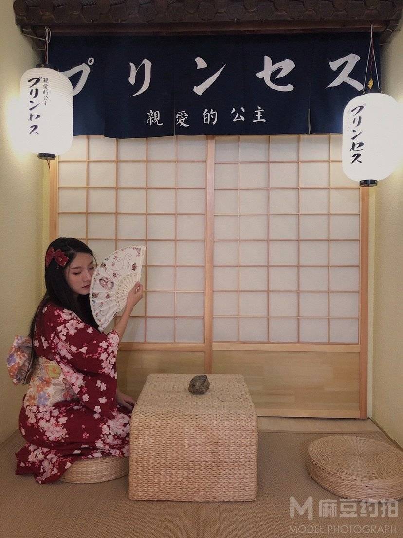纪实模特
