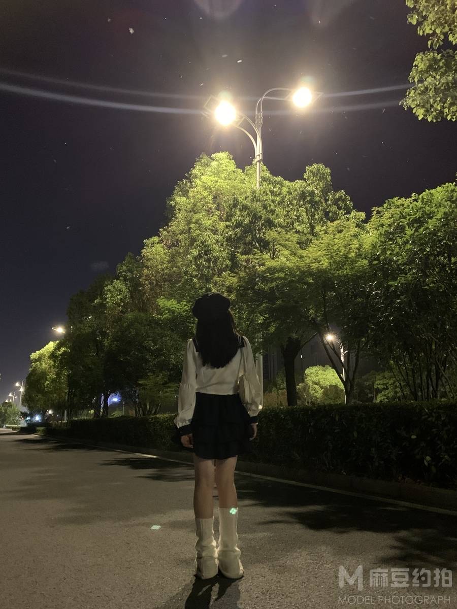 校园模特