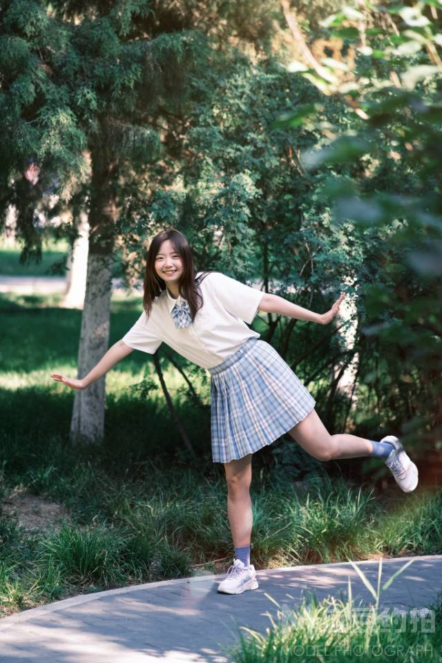 校园模特