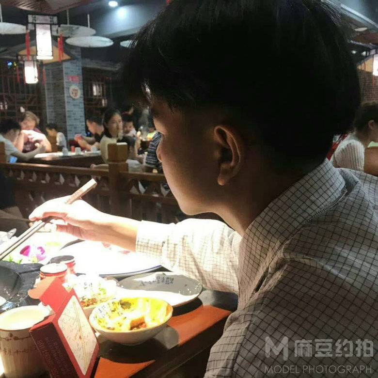 胶片模特