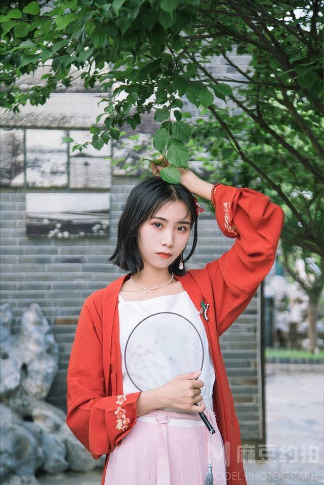 汉服模特